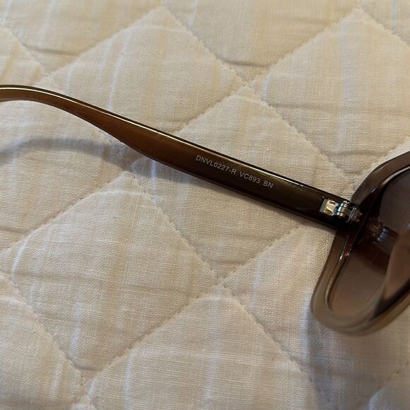 NWT Vince Camuto Brown Ombré Cat Eye Sunglasses - Picture 8 of 11